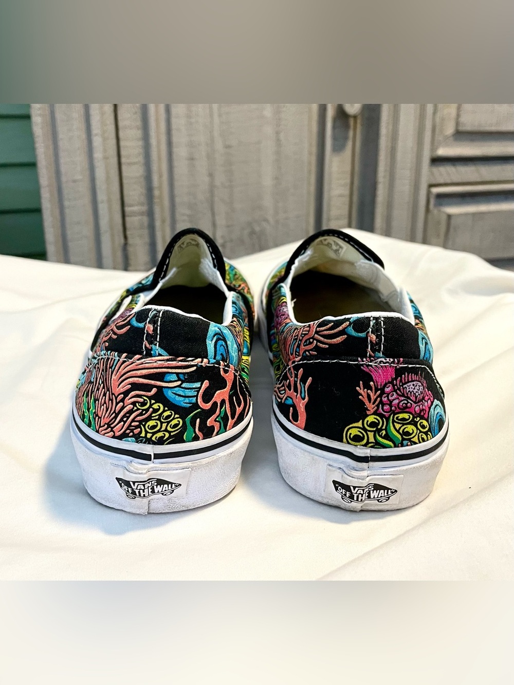 Classic Vans Underwater Octopus Shoes - Mens Size 8.5 - Slip-On Sneakers - Picture 3 of 8